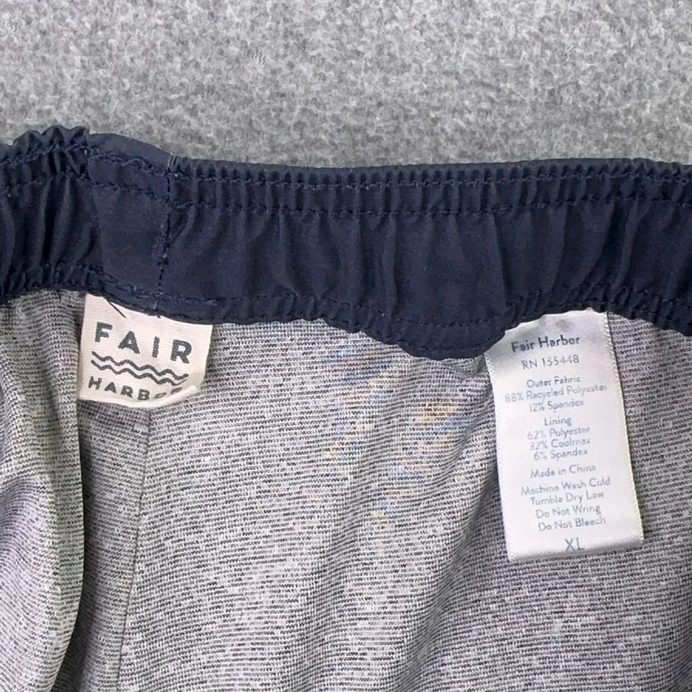 Fair Harbor Swim Trunk Shorts Men's XL Blue Geometric Lined Zip Pocket‎ 8
